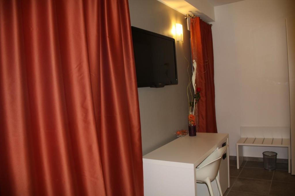 Bcomfort Hotel กาญารี ห้อง รูปภาพ