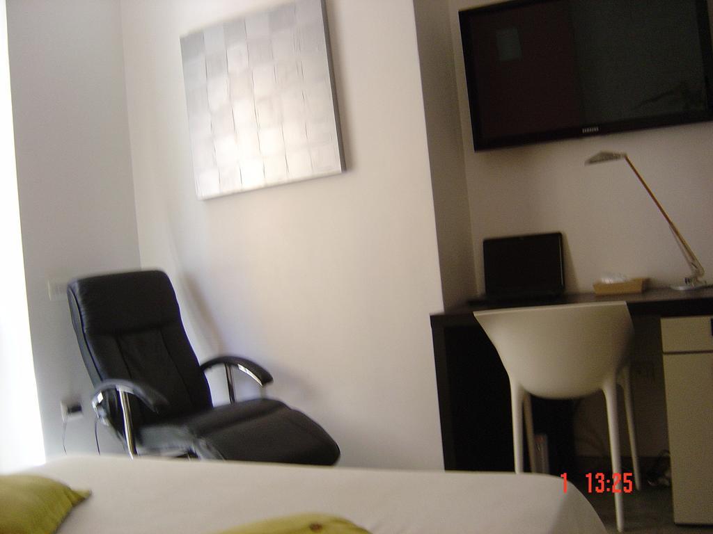 Bcomfort Hotel กาญารี ห้อง รูปภาพ
