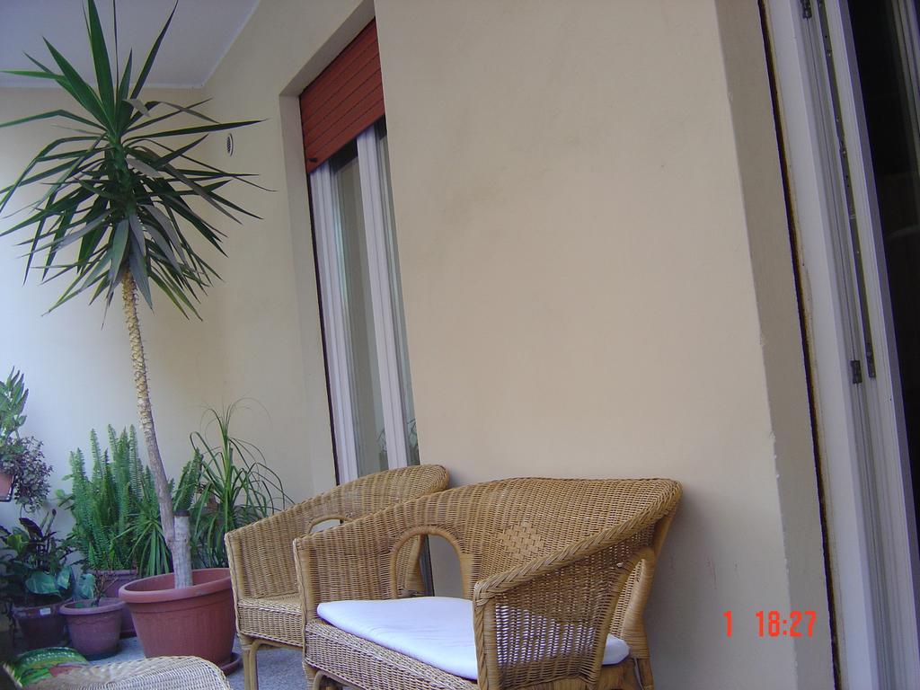 Bcomfort Hotel กาญารี ภายนอก รูปภาพ